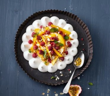 trendfood limoncello baisertorte mit mango 010218(1)